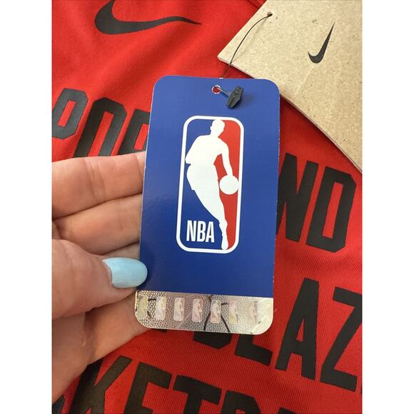 Nike Portland Trail Blazers Basketball Dri Fit Women’s S Long Sleeve Shirt NBA - Picture 8 of 11